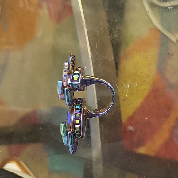 Ring - Picture 5 of 10